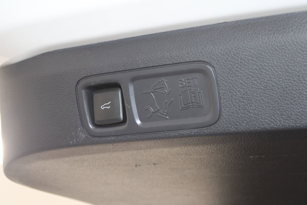 Used 2023 Lincoln Navigator Reserve image 18