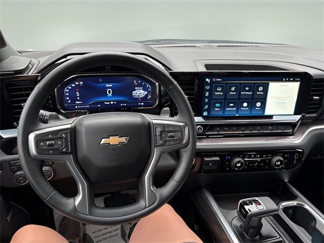 Used 2025 Chevrolet Silverado 1500 LTZ w/ LTZ Convenience Package II image 9