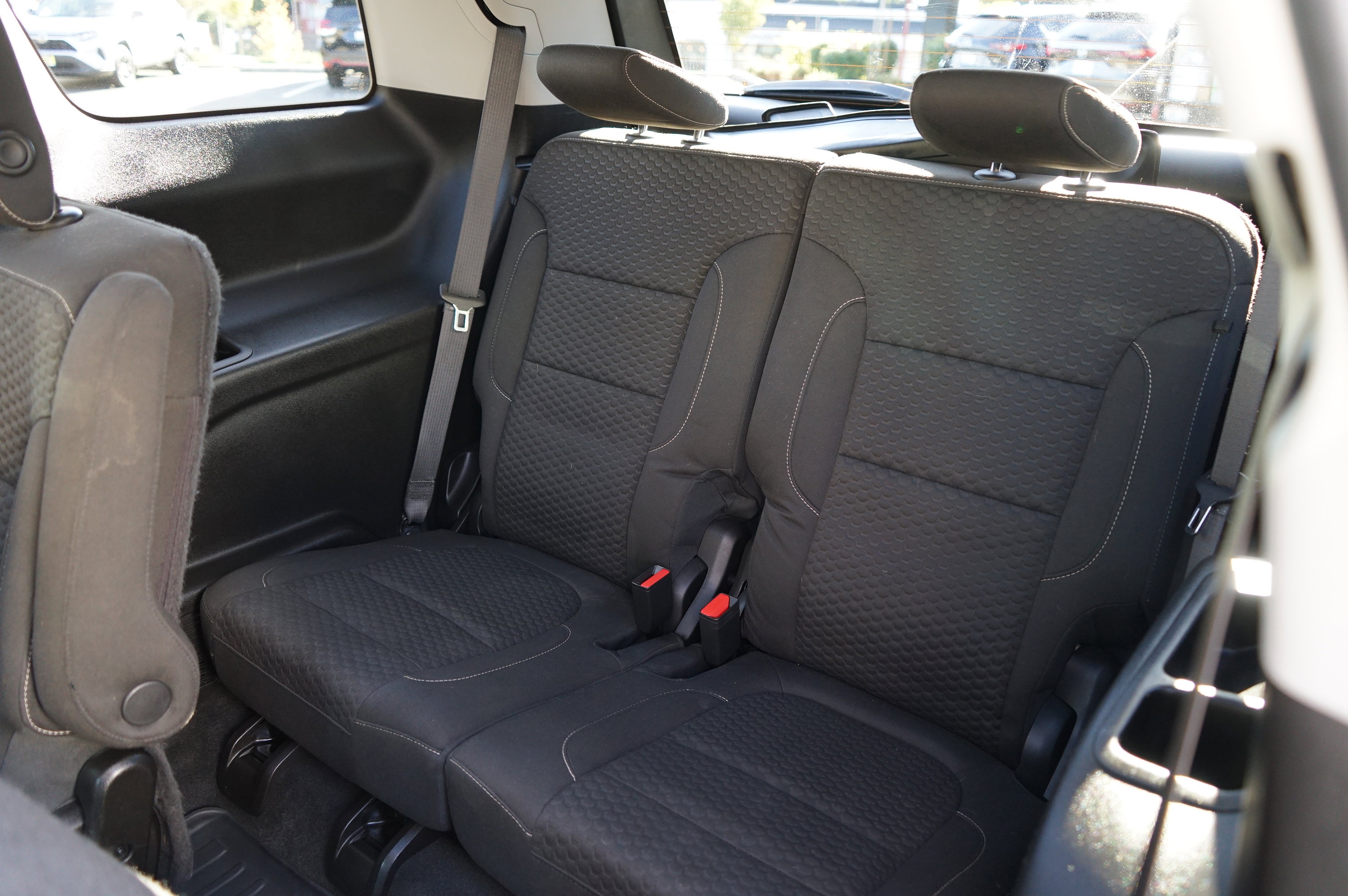 Used 2019 GMC Acadia SLE image 17