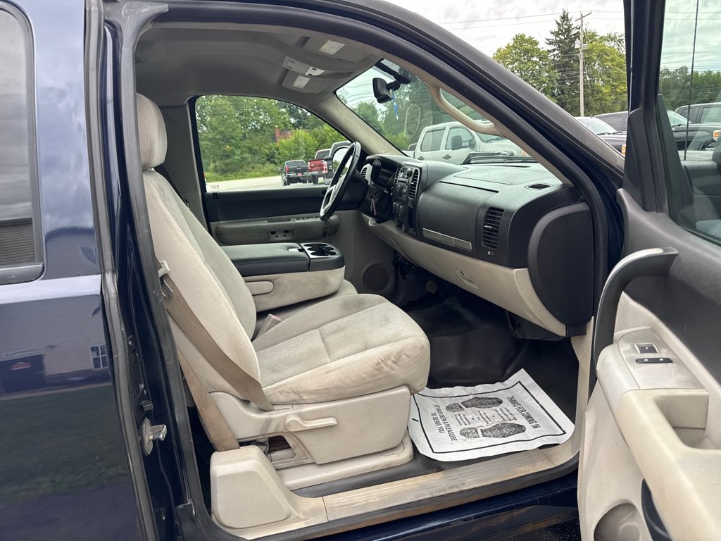 Used 2007 Chevrolet Silverado 2500 LT RWD image 12