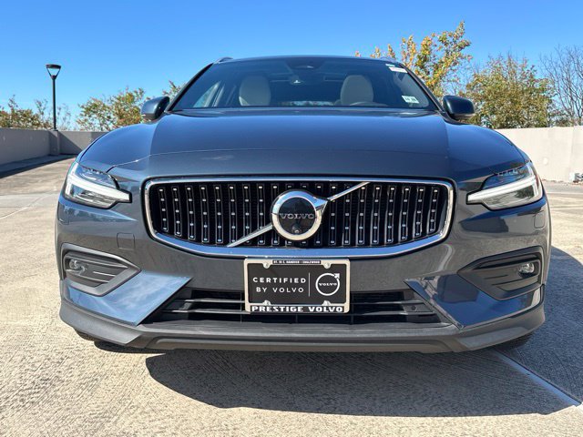 Certified 2024 Volvo V60 B5 Cross Country Ultimate w/ Protection Package Premier AWD/4WD image 2