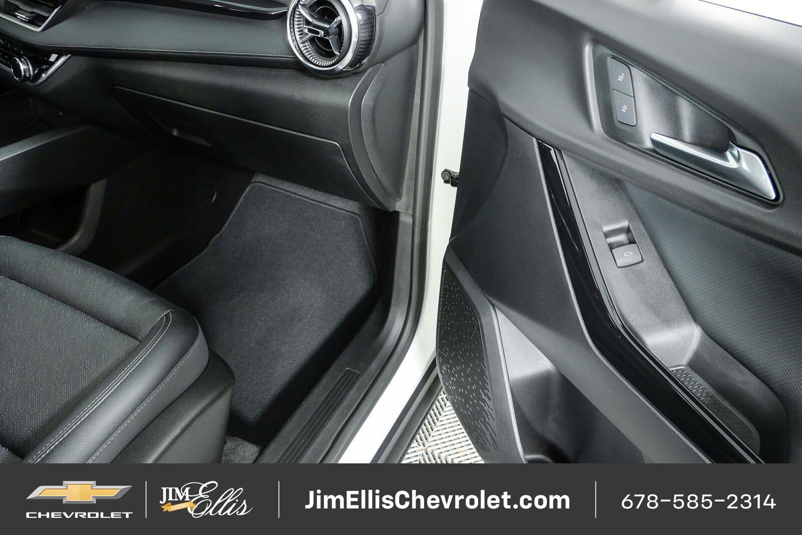 Used 2025 Chevrolet Equinox LT w/ Convenience Package II FWD image 25