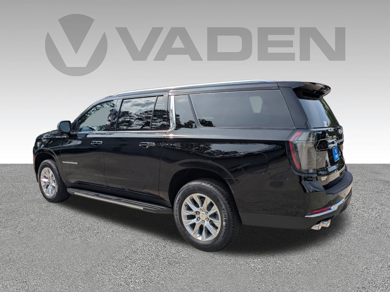 New 2026 Chevrolet Suburban Premier w/ Sun And Tow Package AWD/4WD image 31
