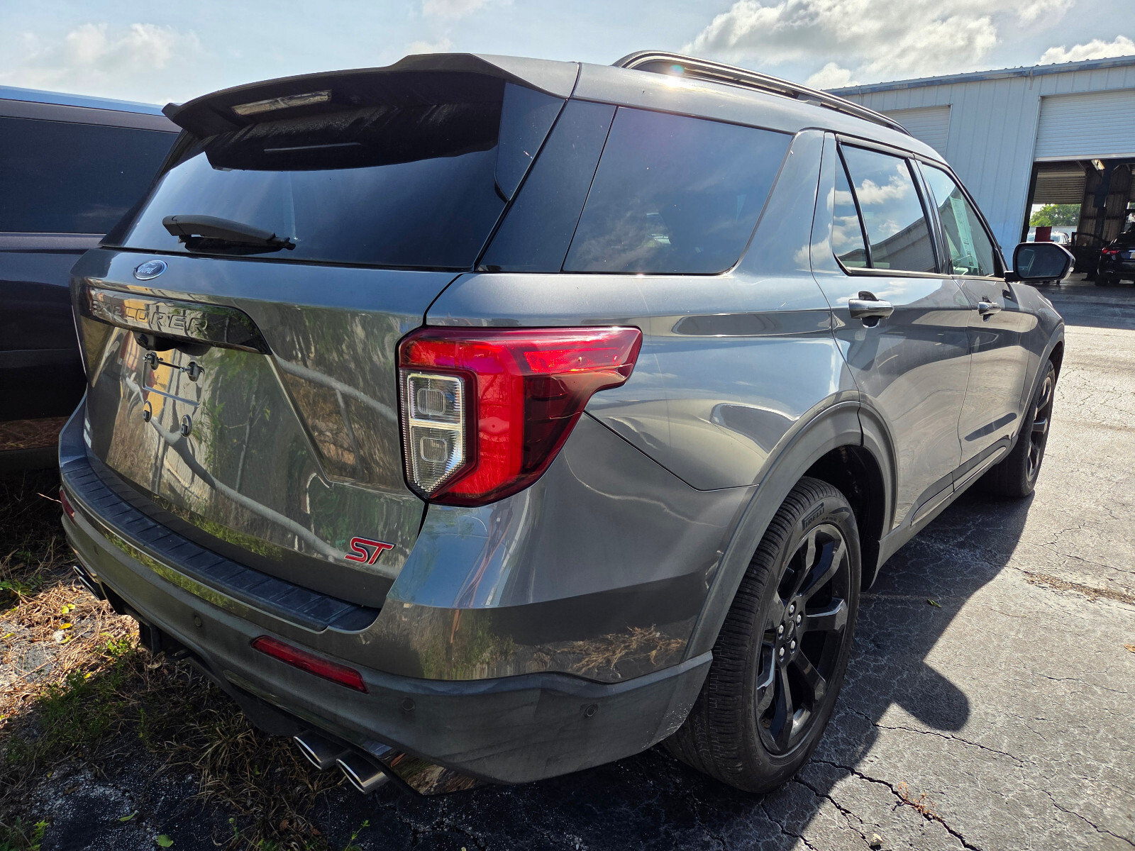 Used 2022 Ford Explorer ST w/ Equipment Group 401A AWD/4WD image 3
