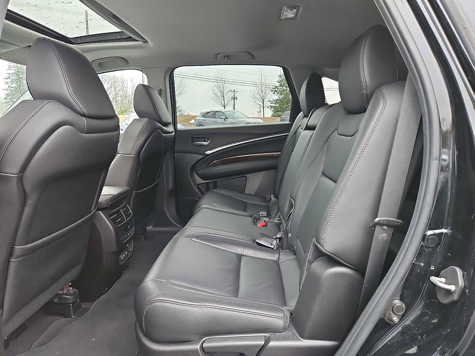 Used 2019 Acura MDX SH-AWD image 13