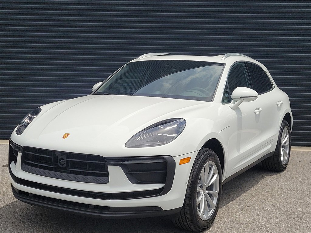 New 2026 Porsche Macan image 1
