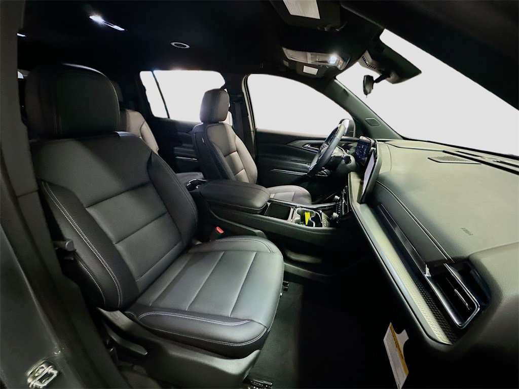 New 2025 Chevrolet Traverse LT w/ Enhanced Driving Package image 31