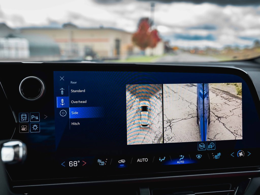 New 2025 Chevrolet Equinox EV RS image 31