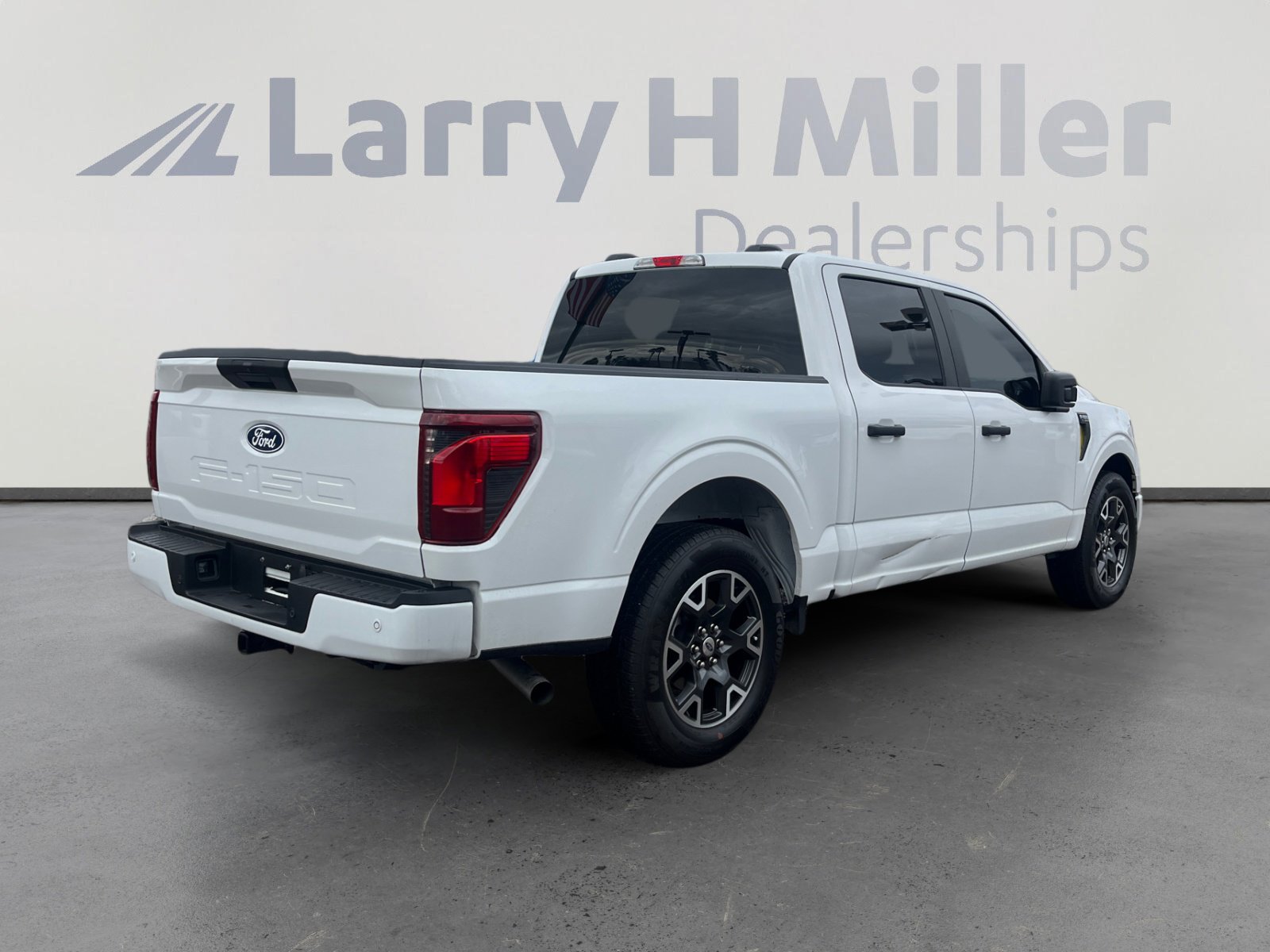 Used 2024 Ford F150 STX image 5