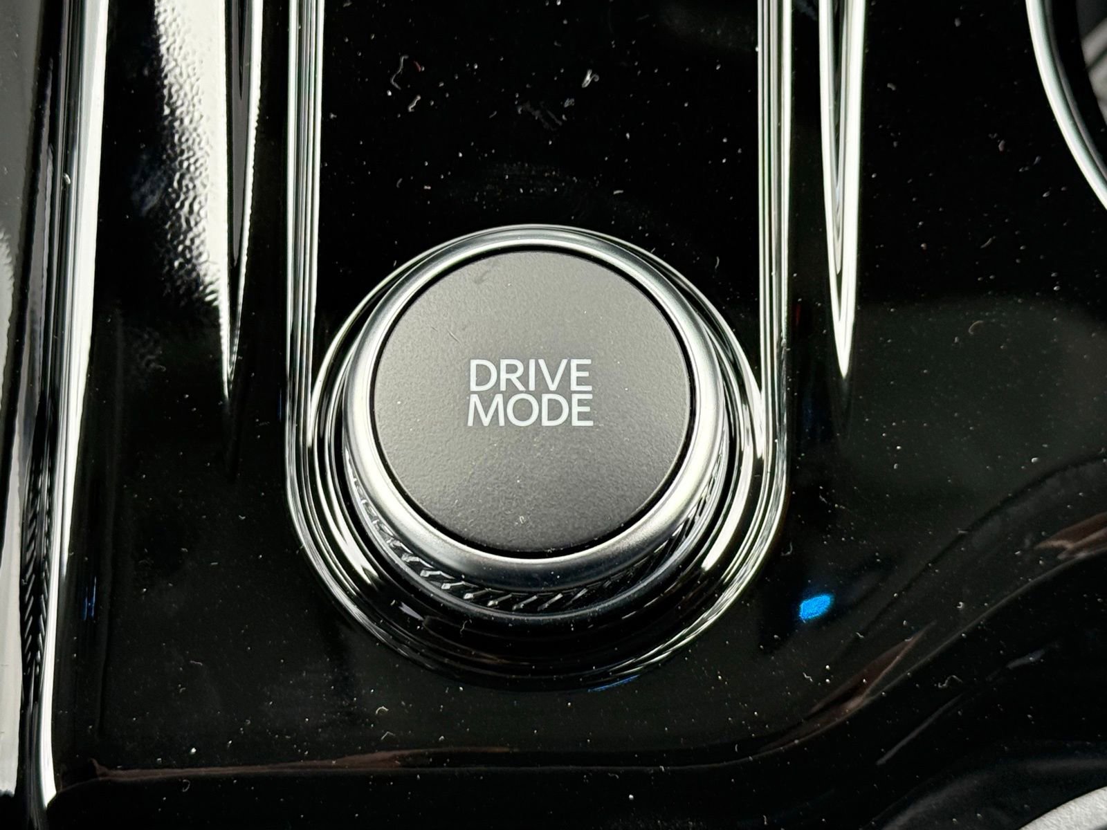 New 2026 Ford Explorer Platinum image 31