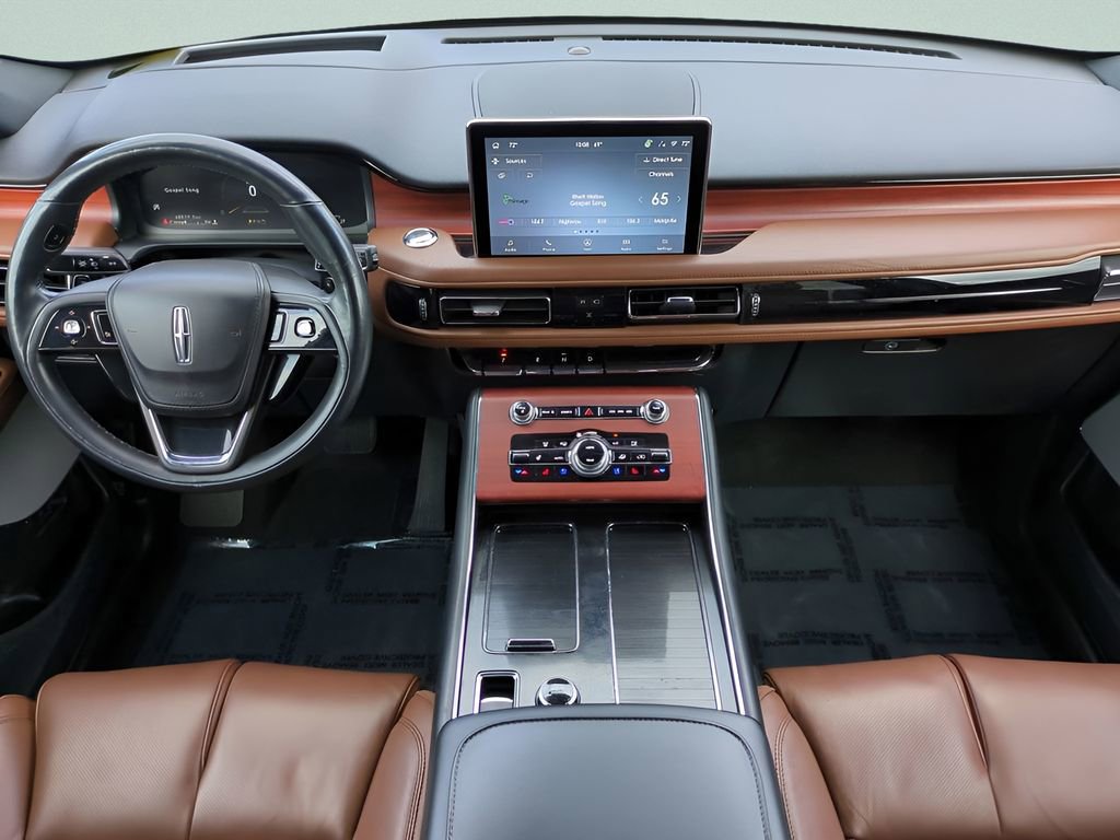 Used 2023 Lincoln Aviator Reserve w/ Equipment Group 201A AWD/4WD image 14