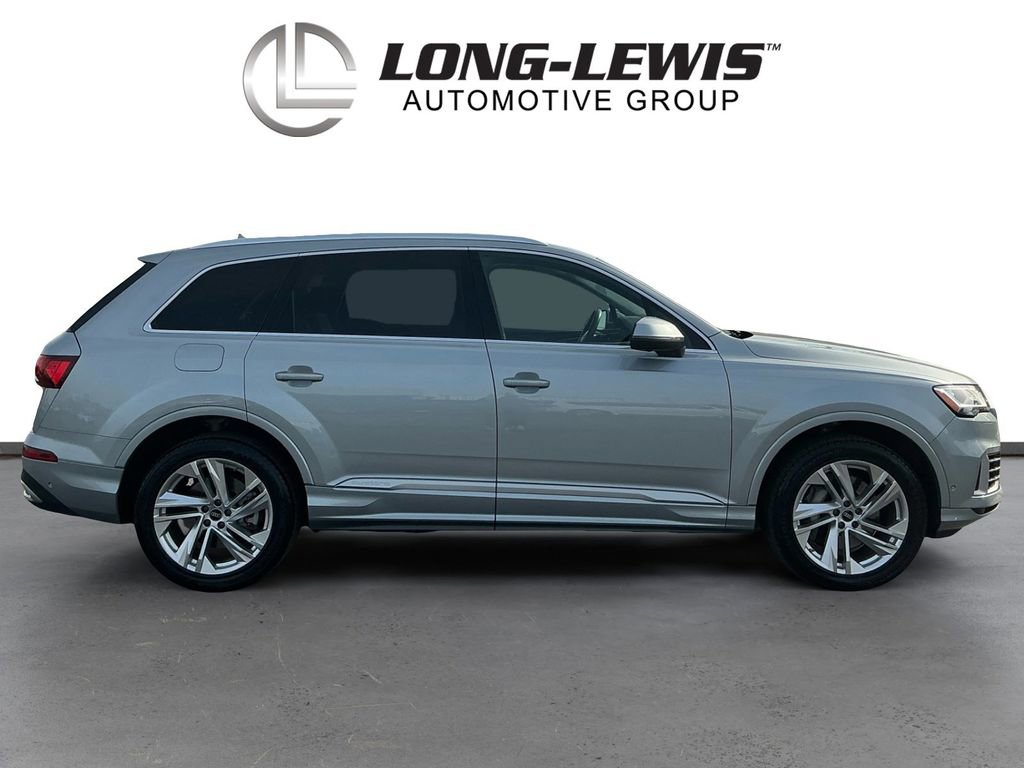 Used 2023 Audi Q7 3.0T Premium Plus AWD/4WD image 8