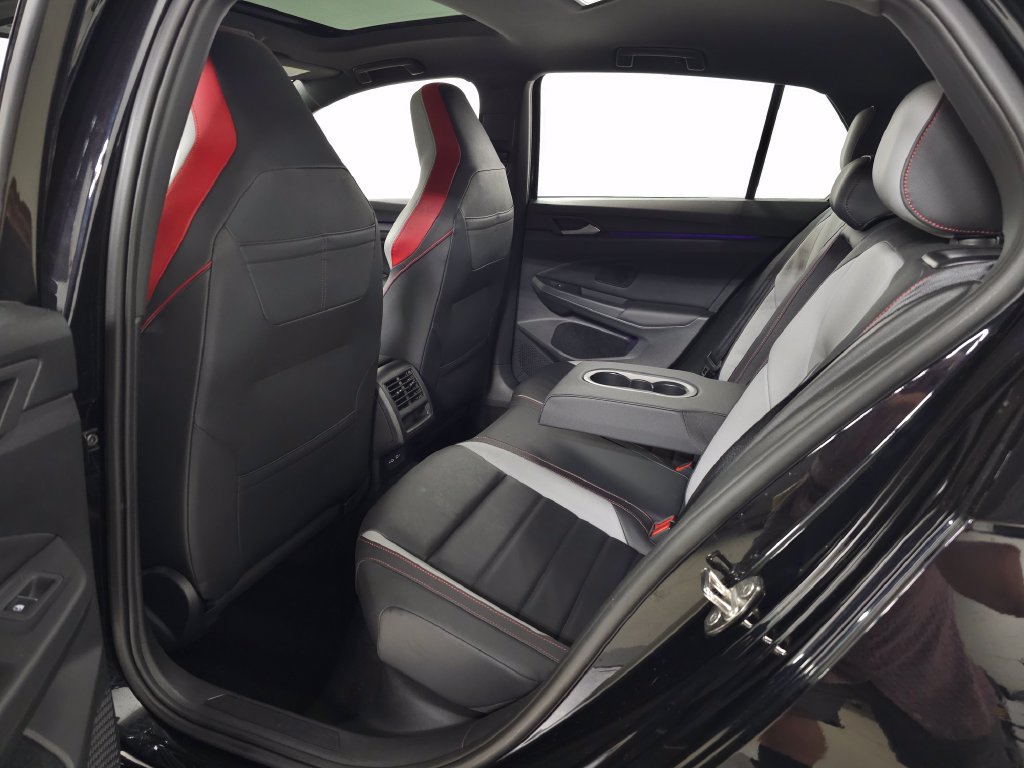 Used 2024 Volkswagen GTI SE FWD image 28
