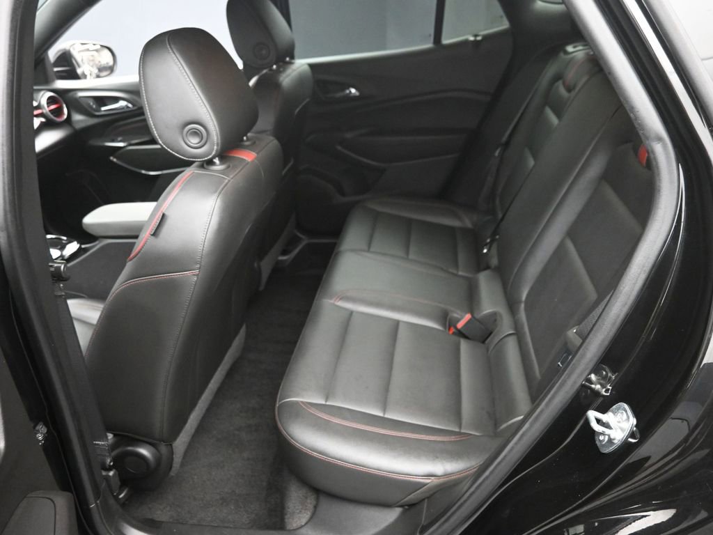 Used 2024 Chevrolet Trax RS w/ Sunroof Package image 10