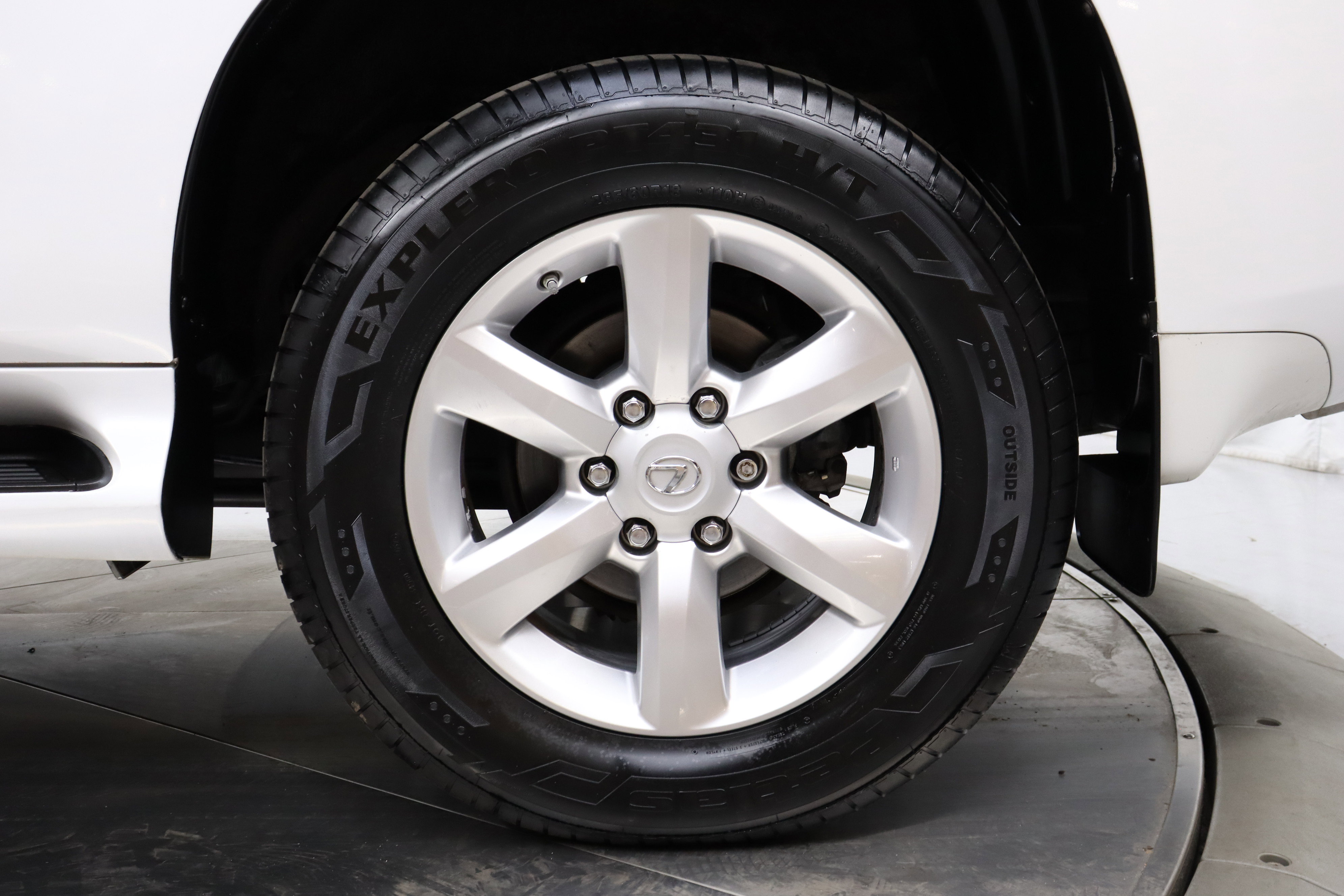 Used 2010 Lexus GX 460 image 37