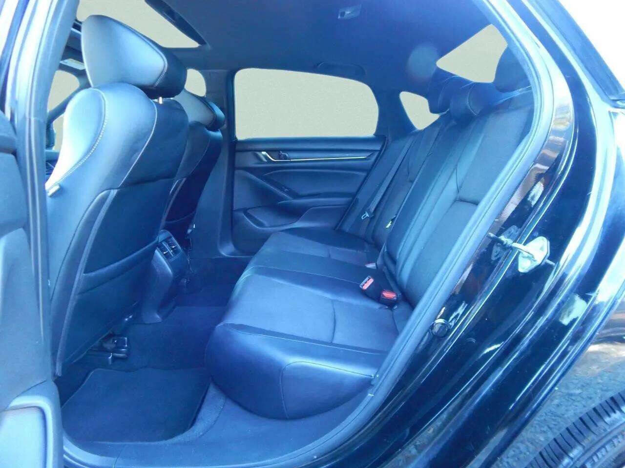 Used 2018 Honda Accord Sport image 37