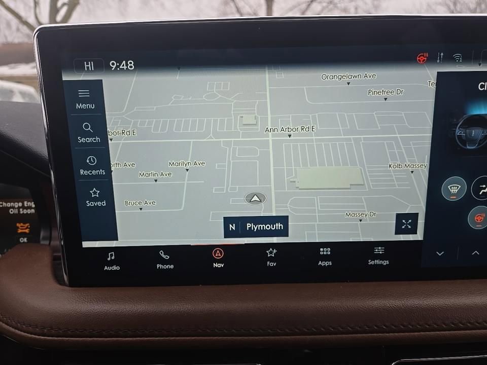 Used 2023 Lincoln Nautilus Reserve w/ Equipment Group 202A image 6