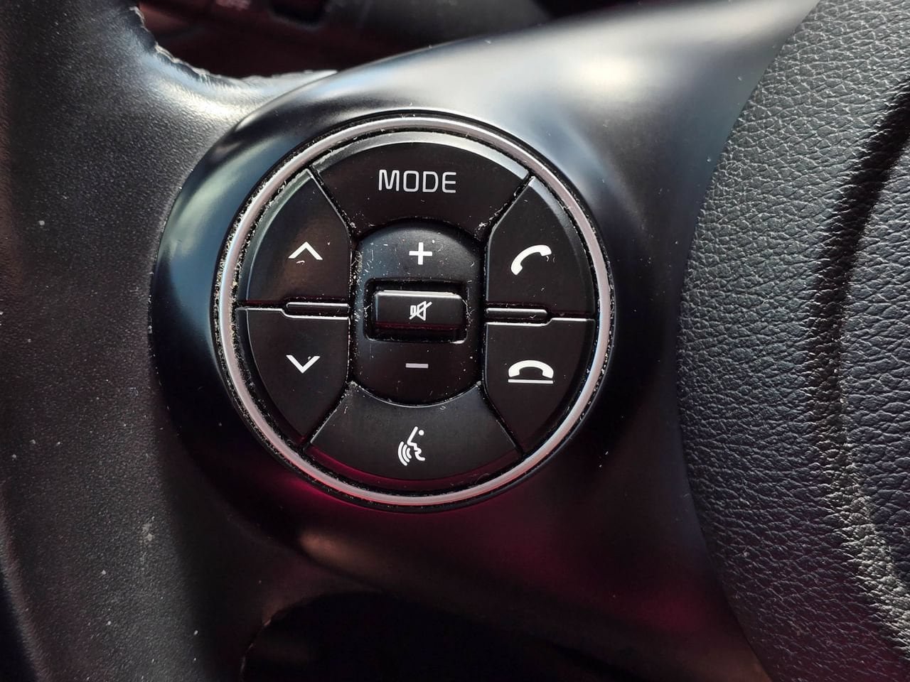 Used 2020 Kia Soul GT-Line w/ GT 2.0L Power Sunroof Package FWD image 23