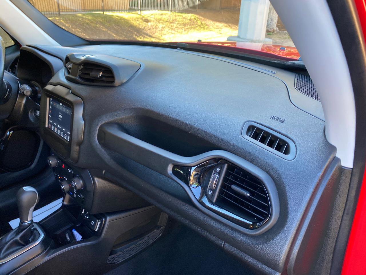 Used 2018 Jeep Renegade Altitude w/ Popular Equipment Group image 45