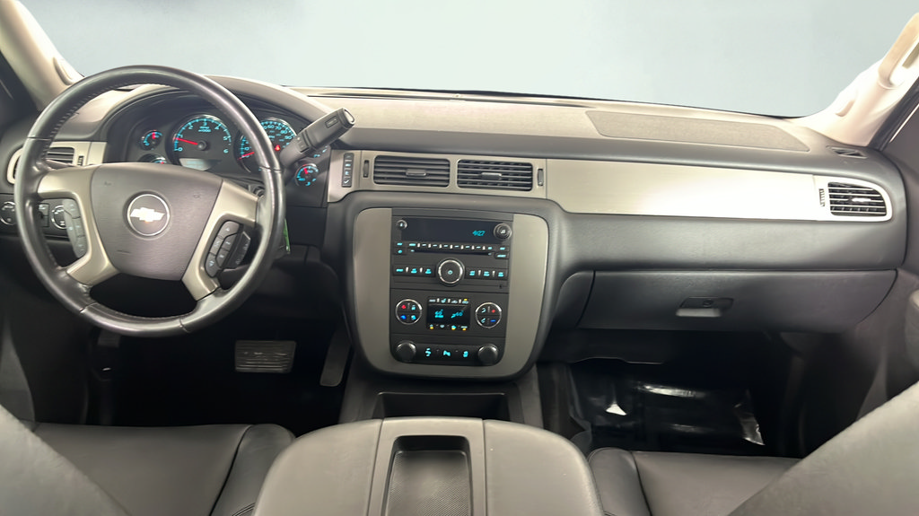 Used 2013 Chevrolet Silverado 1500 LTZ w/ LTZ White Diamond Edition AWD/4WD image 17