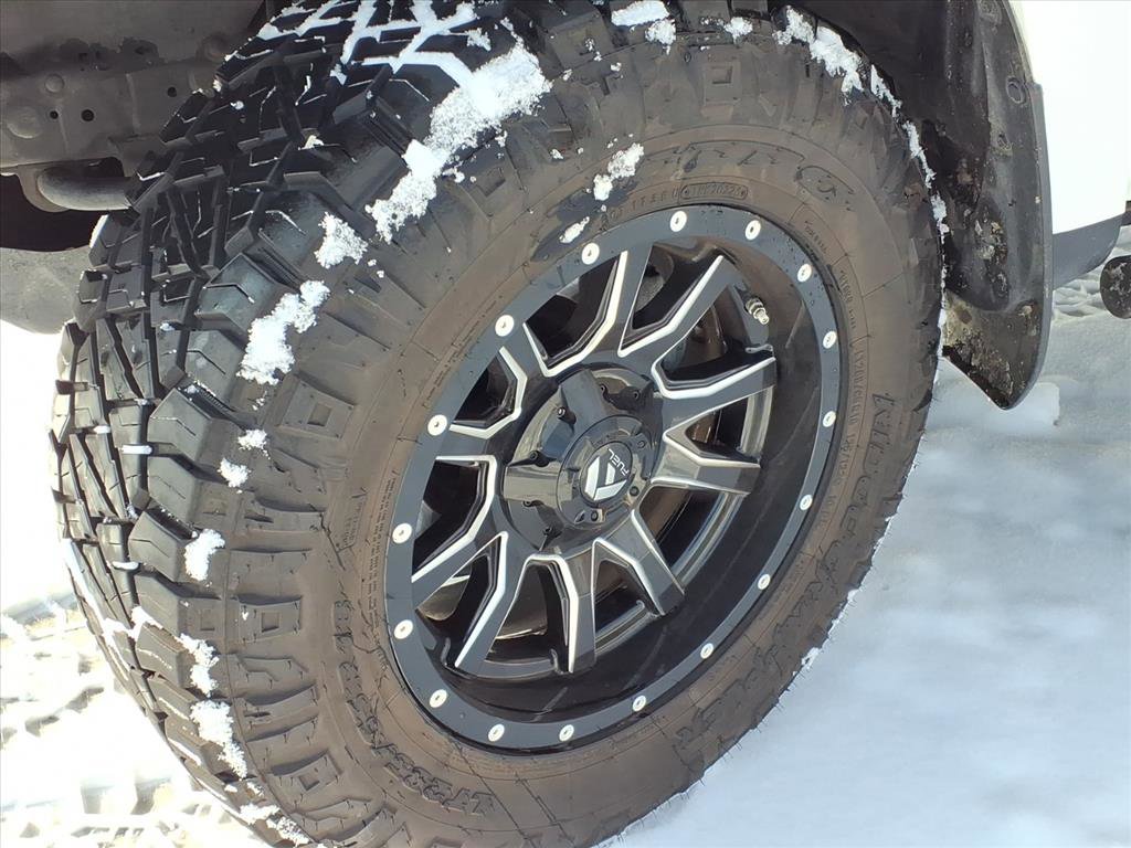 Used 2022 Toyota 4Runner SR5 Premium image 2