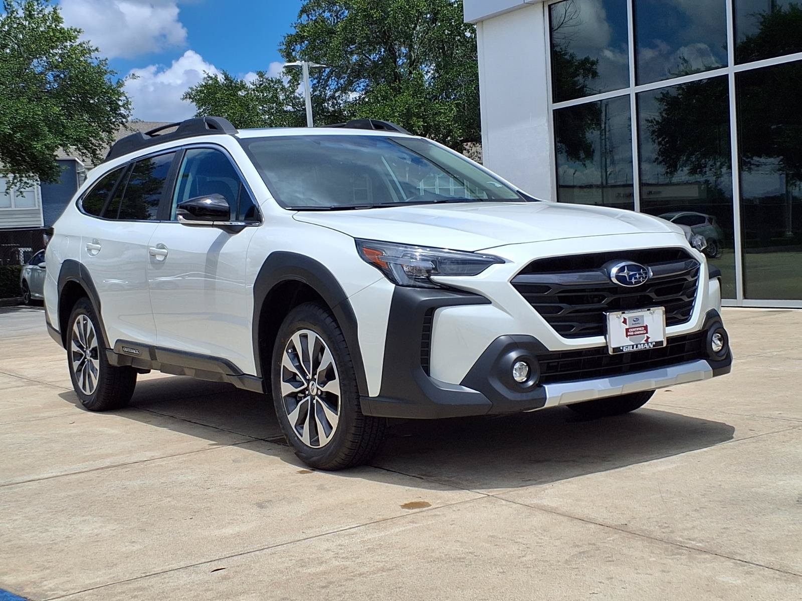 Certified 2025 Subaru Outback Limited XT AWD/4WD image 2