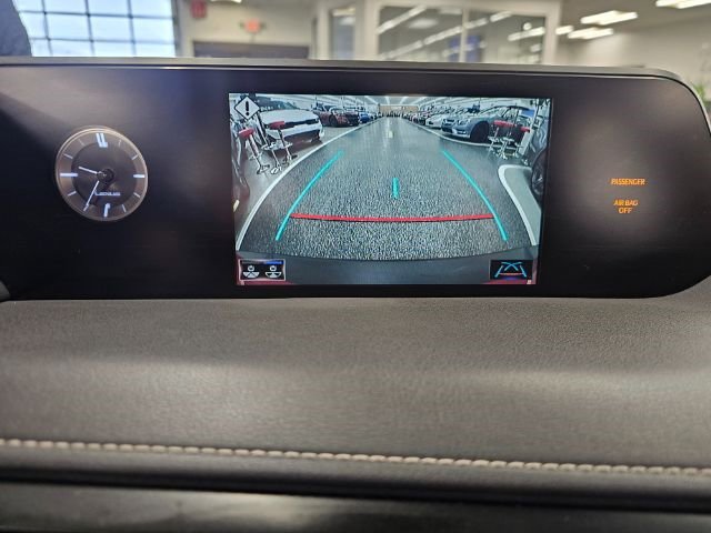 Used 2021 Lexus UX 250h UX 250h AWD w/ Accessory Package (Z1) image 18