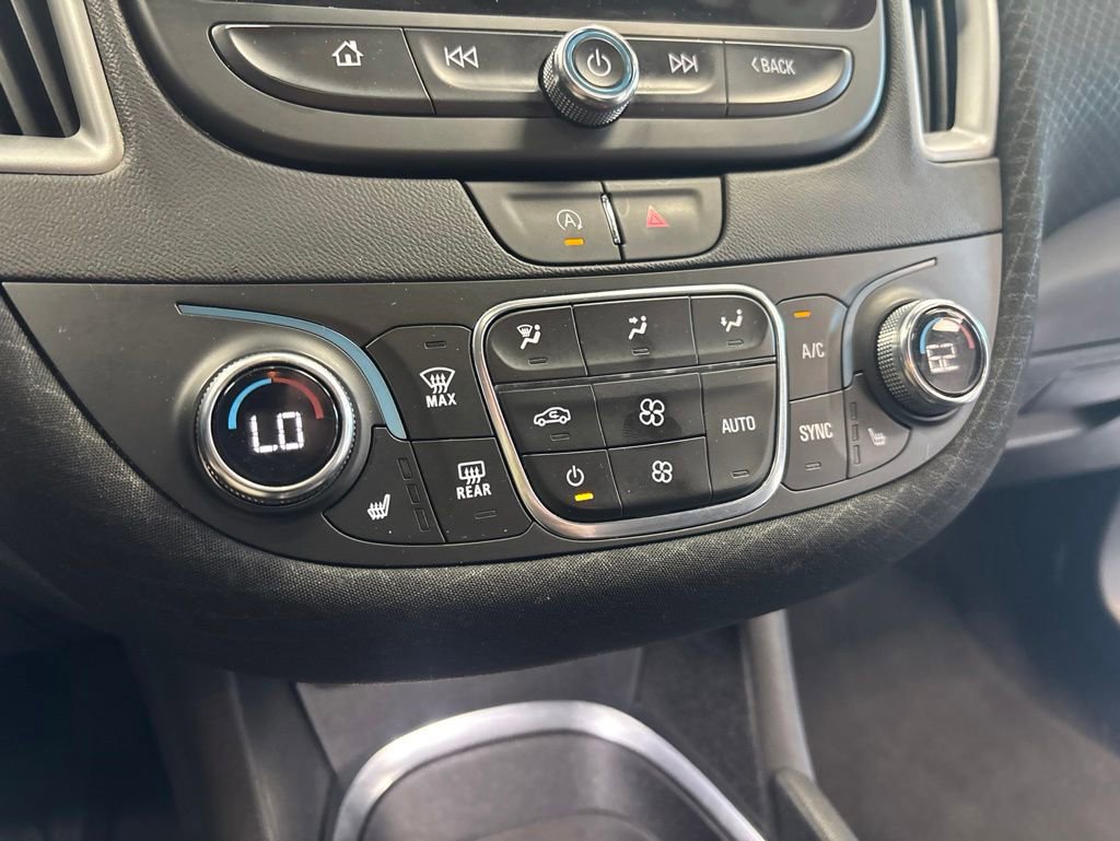 Used 2023 Chevrolet Malibu LT FWD image 19
