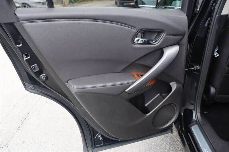 Used 2013 Acura RDX w/ Technology Package AWD/4WD image 27
