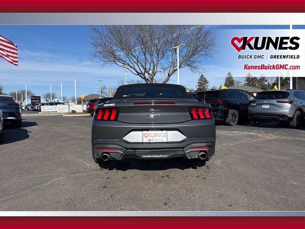 Used 2025 Ford Mustang GT Premium image 10