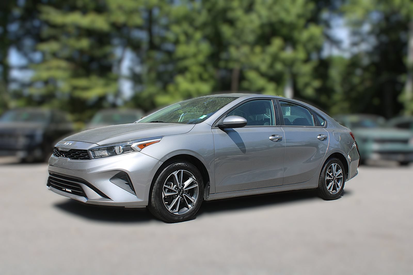 Certified 2024 Kia Forte LXS FWD image 3