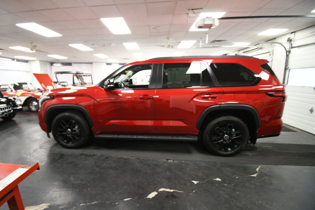 Used 2024 Toyota Sequoia Limited w/ Nightshade Package image 5