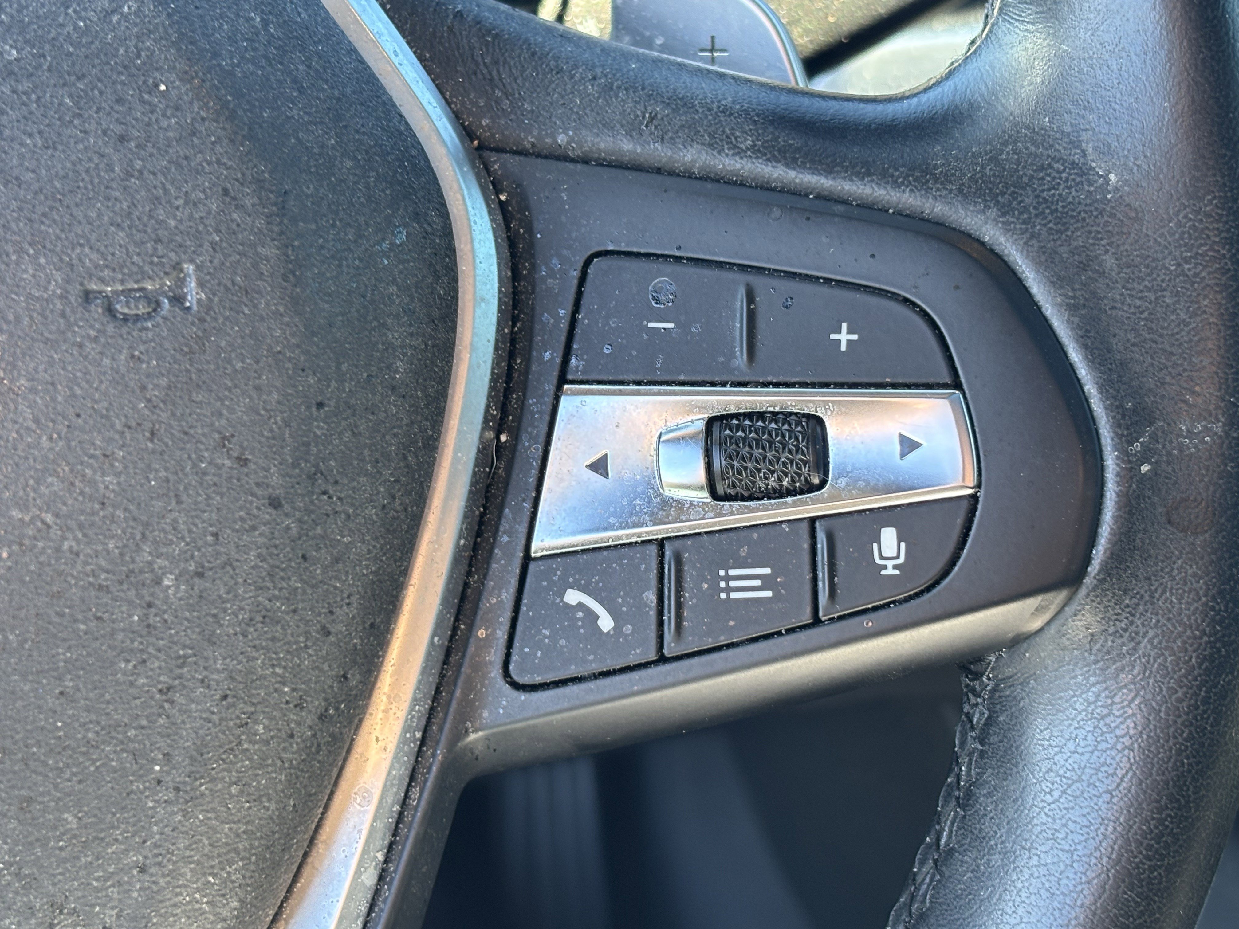 Used 2023 BMW 330i Sedan w/ Premium Package image 20