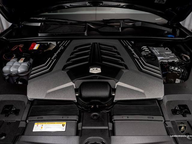 Used 2020 Lamborghini Urus AWD/4WD image 4