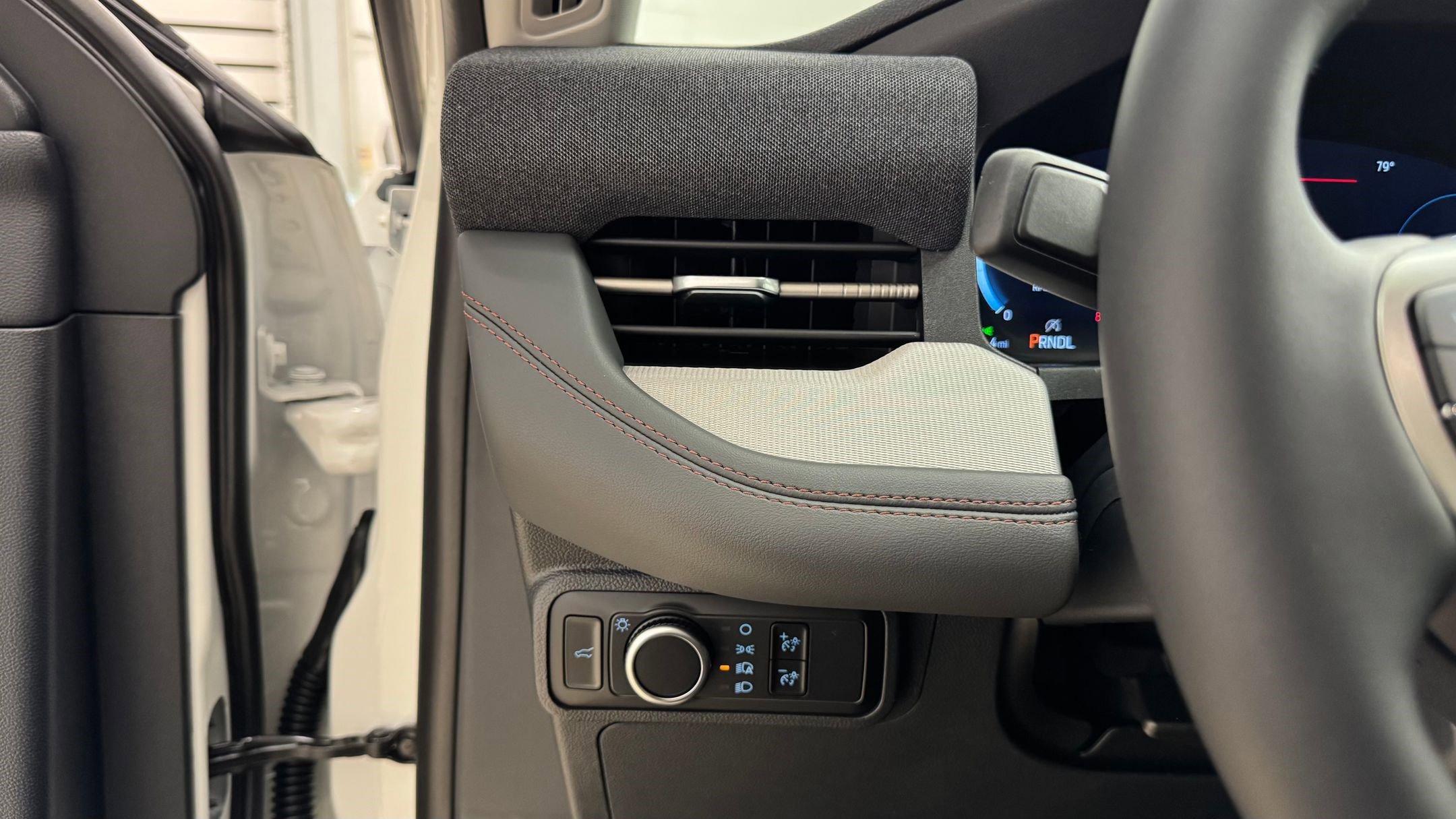 New 2026 Ford Explorer Active image 22