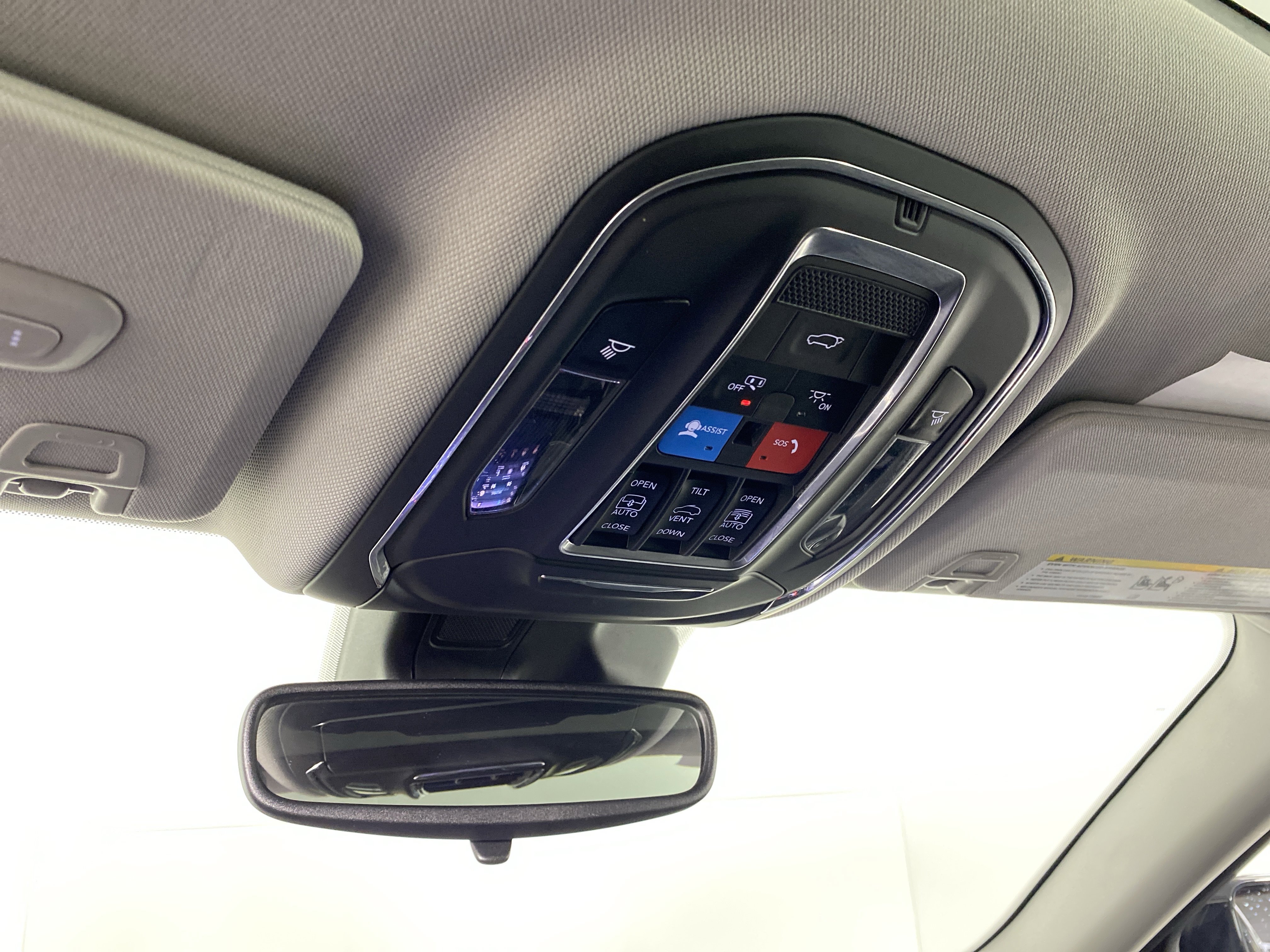 Used 2022 Jeep Grand Cherokee L Limited w/ MOPAR Finishing Package image 28