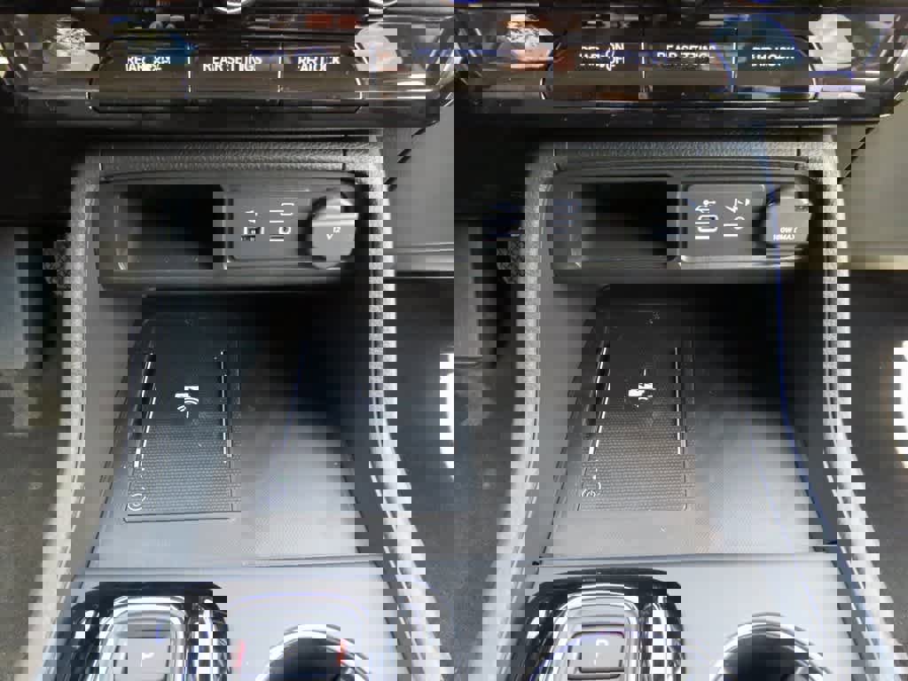 New 2025 Honda Pilot Touring image 23