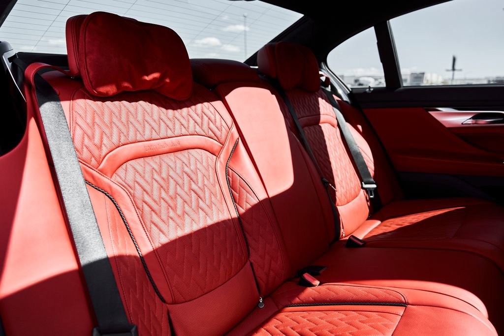 Used 2022 BMW M760i xDrive w/ Luxury Rear Seating Package image 46