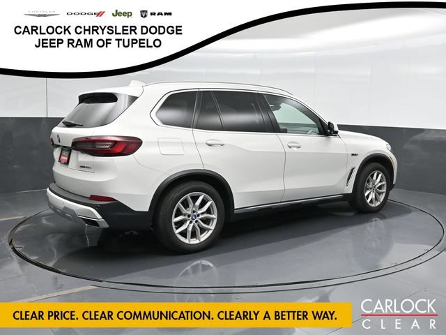 Used 2022 BMW X5 xDrive45e w/ Executive Package AWD/4WD image 3