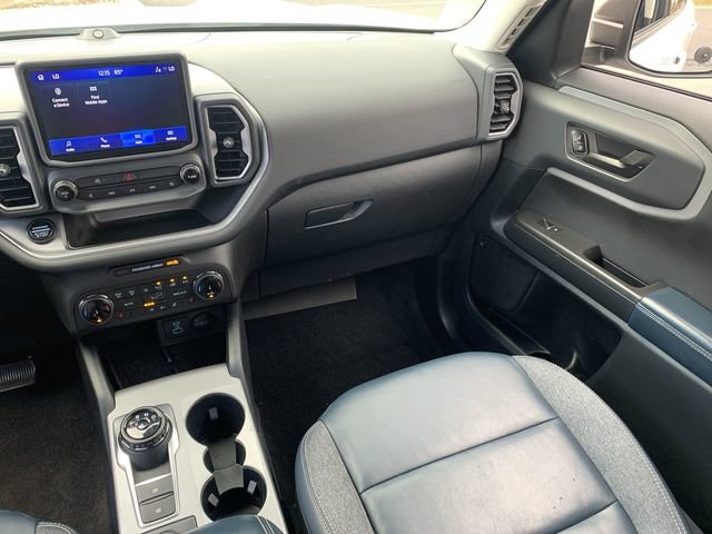 Used 2022 Ford Bronco Sport Outer Banks w/ Tech Package AWD/4WD image 13