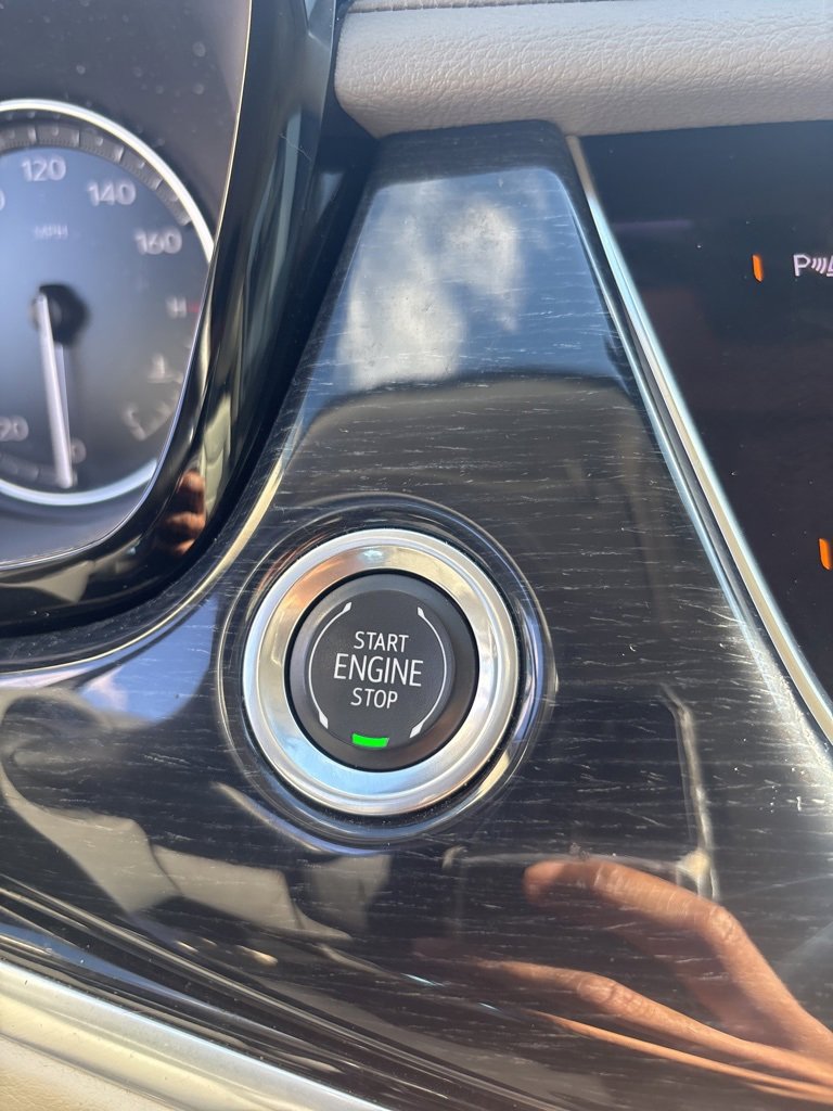 Certified 2024 Cadillac XT6 Premium Luxury w/ LPO, Floor Liner Package image 21