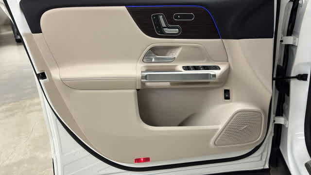 New 2026 Mercedes-Benz GLB 250 4MATIC image 14