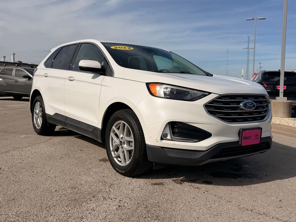 Used 2022 Ford Edge SEL w/ Convenience Package image 3