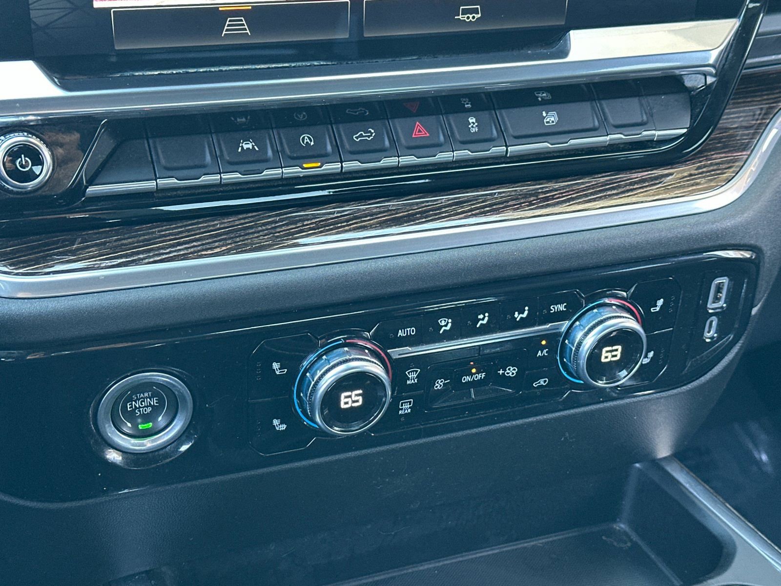 Used 2022 GMC Sierra 1500 Elevation w/ LPO, Elevation Black Package image 19