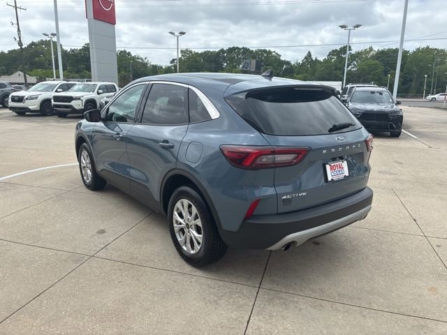 Used 2024 Ford Escape Active AWD/4WD image 5