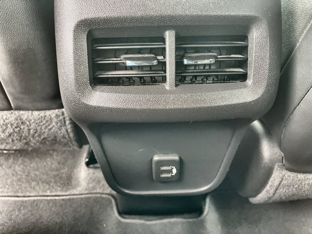 Used 2023 Chevrolet Equinox RS AWD/4WD image 20