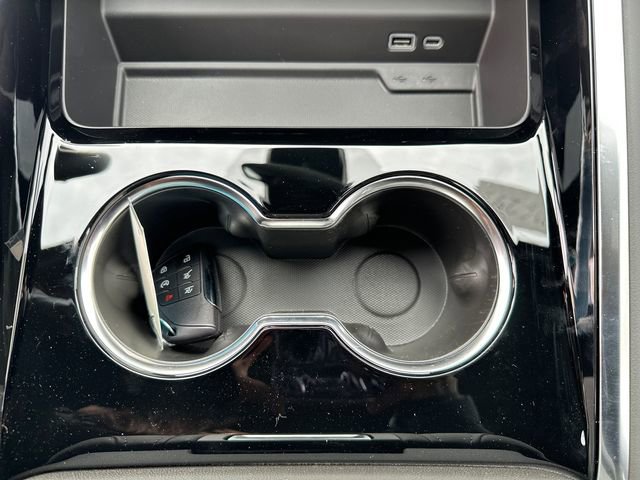 New 2026 Chevrolet Suburban LT w/ Comfort Package image 29