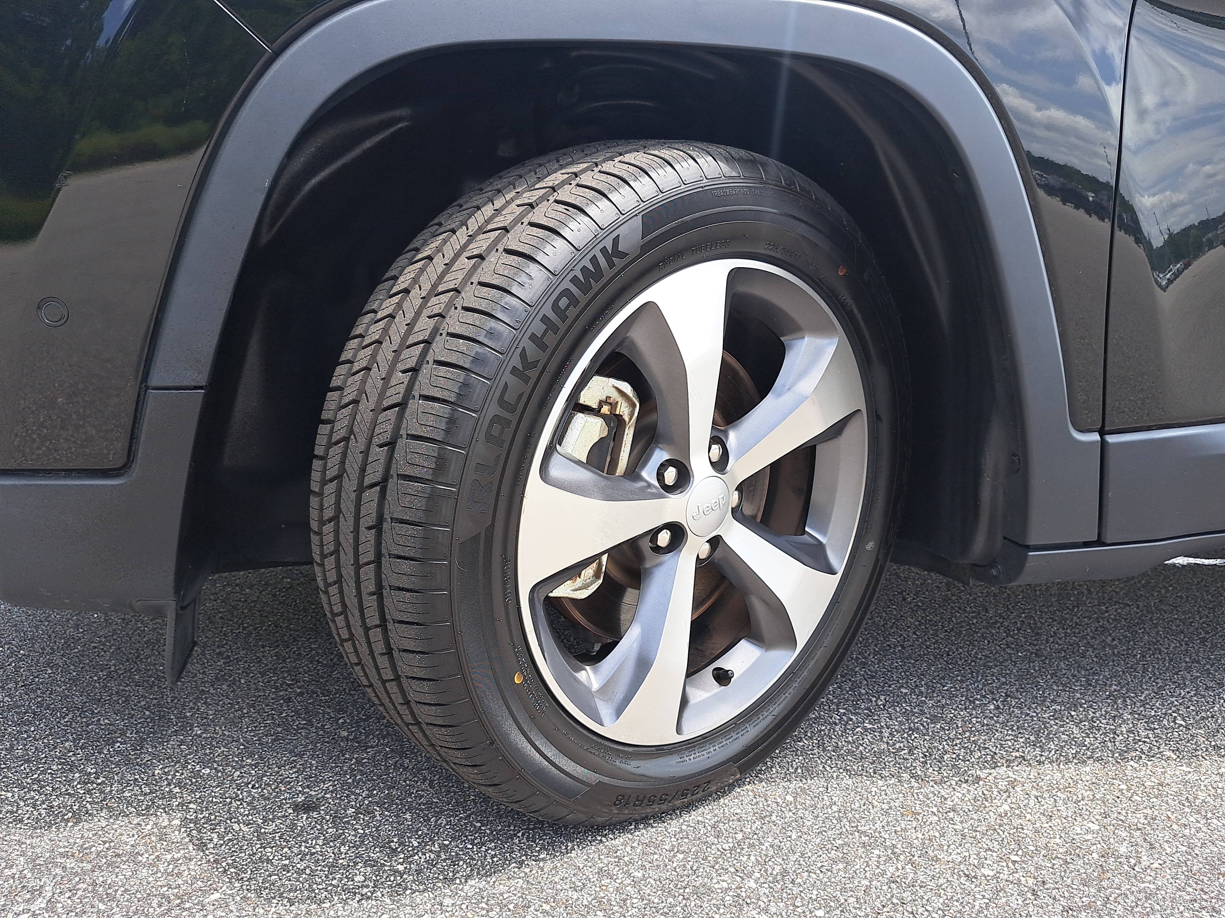 Used 2021 Jeep Cherokee Limited w/ Elite Package FWD image 33