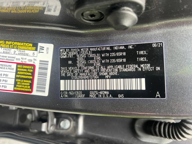 Used 2021 Toyota Highlander XLE AWD/4WD image 32