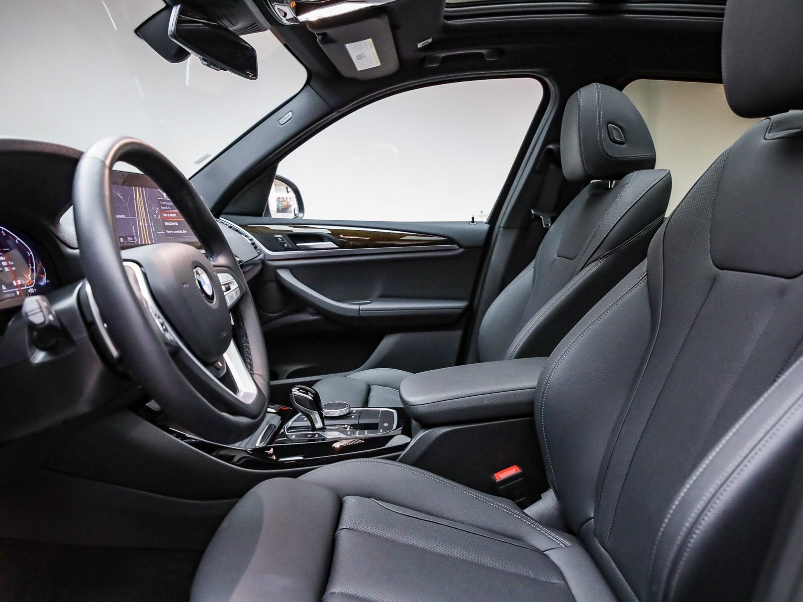 Used 2024 BMW X3 sDrive30i w/ Premium Package w/ZPA image 19